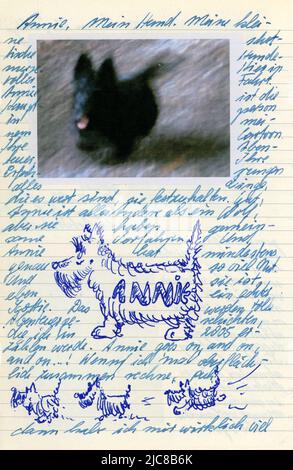 Une ancienne entrée de journal en allemand sur mon chien. C'était un Terrier écossais noir nommé Annie. Banque D'Images