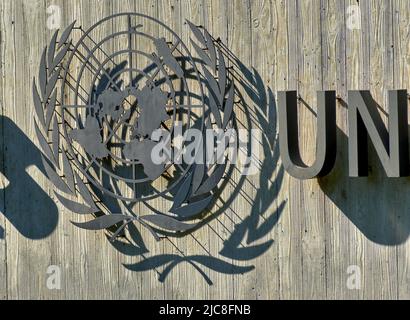 Genève Suisse - 30 mai 2022 : signe et logo de l'Office des Nations Unies Banque D'Images