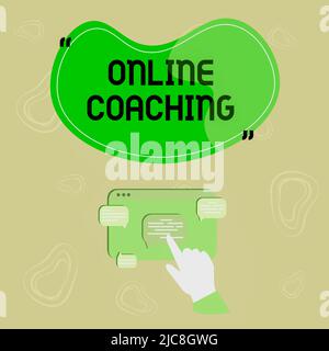 Signature manuscrite en ligne Coaching. Mot écrit sur apprendre en ligne et Internet avec l'aide d'une main de coach montrant graphique croissance pointage Web Banque D'Images