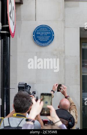 Marble Arch, Londres, Royaume-Uni, 10 juin 2022, The Blue plaque dévoile le légendaire guitariste Jimi Hendrix au Hard Rock Hotel Londres Banque D'Images