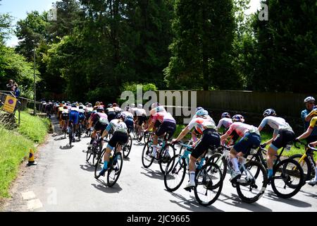 Women's Tour Race Stage 6 entrant dans le village de Hook Norton Oxfordshire Angleterre royaume-uni. Cotswolds Melvin Green11/06/2022. Banque D'Images