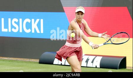 Berlin, Allemagne. 11th juin 2022. Tennis: WTA Tour, singles, qualification: Lisicki (Allemagne) - Muhammad (Etats-Unis) au stade Steffi Graf. Sabine Lisicki joue un revers. Credit: Wolfgang Kumm/dpa/Alay Live News Banque D'Images