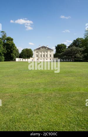 Façade de Marble Hill House à Marble Hill Park, Twickenham, sud-ouest de Londres, Angleterre, Royaume-Uni Banque D'Images