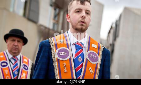 Édimbourg, Écosse, Royaume-Uni, 11 juin 2022. Dans l'une des plus grandes défilés de la capitale écossaise ces dernières années, des milliers de personnes se sont délamées pour assister au défilé de l'ordre orange pour célébrer le Jubilé de platine de la Reine. Credit sst/alamy Live news Banque D'Images