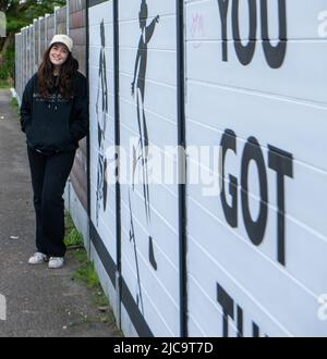 Brentwood Essex 11th juin 2022 deux peintures murales de parc de skateboard ont été présentées dans le cadre de l'essai annuel de Brentwood Art en photo Charlotte Robinson artiste, Credit: Ian Davidson/Alay Live News Banque D'Images