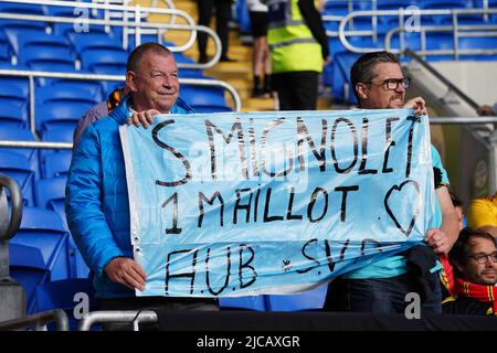 Les fans belges montrent leur soutien à leur équipe lors du match de l'UEFA Nations League entre le pays de Galles et la Belgique au Cardiff City Stadium, Cardiff, pays de Galles, le 11 juin 2022. Photo de Scott Boulton. Utilisation éditoriale uniquement, licence requise pour une utilisation commerciale. Aucune utilisation dans les Paris, les jeux ou les publications d'un seul club/ligue/joueur. Crédit : UK Sports pics Ltd/Alay Live News Banque D'Images