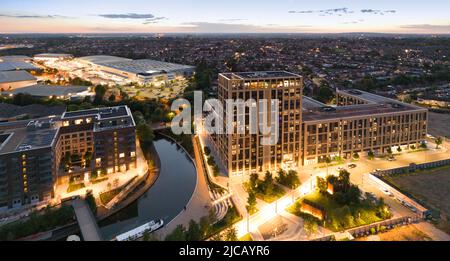 Greenford Quay - nuit Banque D'Images