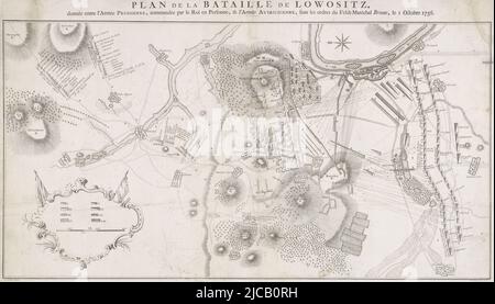 Carte militaire de Lobossiz République tchèque montrant la bataille du 1 octobre 1756 entre les Prussiens et les Autrichiens cette bataille a été la première bataille de la Guerre de sept ans 1756-1763, carte militaire de Lobossiz Plan de la bataille de Lobossiz , Jacob van der Schley, (mentionné sur l'objet), Rapporteur pour avis intermédiaire: De Oebschelwitz, (mentionné sur l'objet), éditeur: Pieter de Hondt, (mentionné sur l'objet), Amsterdam, éditeur: La Haye, 1758, papier, gravure, h 651 mm × l 464 mm Banque D'Images