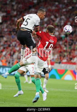 Thilo Kehrer d'Allemagne Martin Adam de Hongrie Fussball Ligue des Nations de l'UEFA Un match du Groupe 3 entre la Hongrie et l'Allemagne à l'arène de Puskas sur 11 juin 2022 à Budapest, Hongrie. Nations League Ungarn - Deutschland © diebilderwelt / Alay stock Banque D'Images