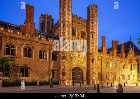 Dawn au St John's College de Cambridge, Angleterre. Banque D'Images