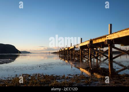 Quai à la marina de Motuoapa, lac Taupo, Île du Nord, Nouvelle-Zélande Banque D'Images