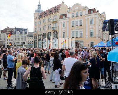 Alice Weidel, Sebastian Wippel, Tino Chuballa und Jörg Urban beim Landratswahlkampf für Sebastian Wippel am Marienplatz. Görlitz, 11.06.2022 Banque D'Images