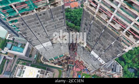 De nouveaux gratte-ciels modernes à deux tours sont en construction dans le quartier des affaires de Jakarta Banque D'Images