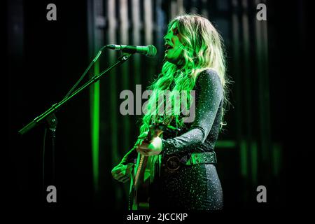 Copenhague, Danemark. 11th juin 2022. La chanteuse et musicienne américaine Elizabeth Cook donne un concert à VEGA lors du mini festival CPH Americana 2022 à Copenhague. (Crédit photo : Gonzales photo/Alamy Live News Banque D'Images