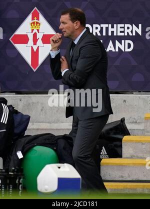 Ian Baraclough, entraîneur-chef de l'Irlande du Nord, lors du match de l'UEFA Nations League à Windsor Park, Belfast. Date de la photo: Dimanche 12 juin 2022. Banque D'Images