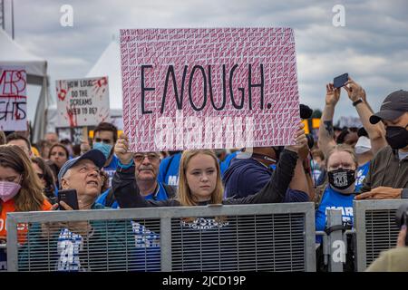 10 juin 2022, District de Columbia, États-Unis: Des milliers de rallye ?on le centre commercial national poussant ?pour des lois américaines plus strictes sur les armes à feu? Au cours de la deuxième marche pour notre rallye de vies. Cela, et plus de 400 rassemblements locaux à travers les États-Unis, se produit dans un torrent constant de fusillades à travers les États-Unis. (Credit image: © Michaal Nigro/Pacific Press via ZUMA Press Wire) Banque D'Images