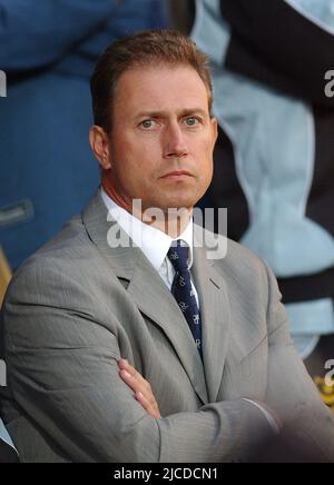 PORTSMOUTH V VILLA 23-08-05 PORTSMOUTH DIRECTEUR ALAIN PERRIN PIC MIKE WALKER, 2005 Banque D'Images