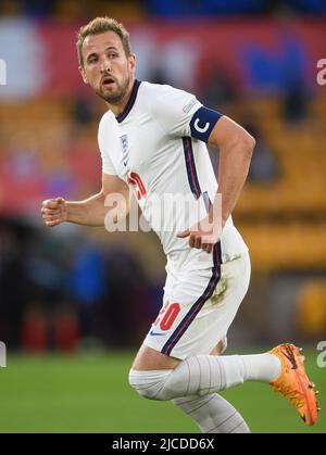 11 juin 2022 - Angleterre / Italie - Ligue des Nations de l'UEFA - Groupe 3 - Stade Molineux Harry Kane pendant le match contre l'Italie. Crédit photo : © Mark pain / Alamy Live News Banque D'Images