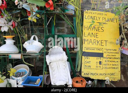 Le marché de Haynes Lane s'étend autour d'Antenna Studios, un centre artistique en plein air, à côté de la rue à la mode Westow Street à Crystal Palace, dans le sud de Londres, au Royaume-Uni Banque D'Images