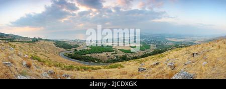 Lever de soleil sur la mer de Galilée en Israël, la vue depuis le point le plus élevé Banque D'Images