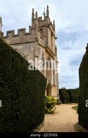 La chapelle Sainte-Marie, une église datant de 15th ans, construite sur le terrain du château de Sudeley, Sudeley, Gloucestershire, Cotswolds, Angleterre, Grande-Bretagne, Royaume-Uni. Banque D'Images