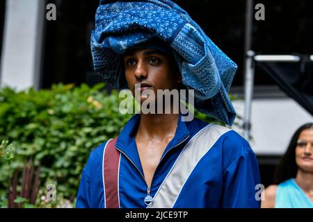 Londres, Royaume-Uni. 12/06/2022, PISTE AHLUWALIA SS23 pendant la London Fashion week du 2022 juin - Londres, Royaume-Uni. 12/06/2022 Banque D'Images