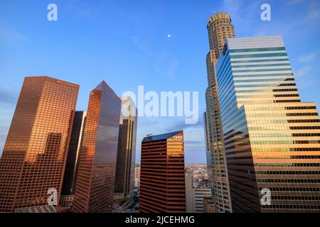 Los Angeles, APR 29 2015 - vue aérienne du paysage urbain du centre-ville de Los Angeles Banque D'Images