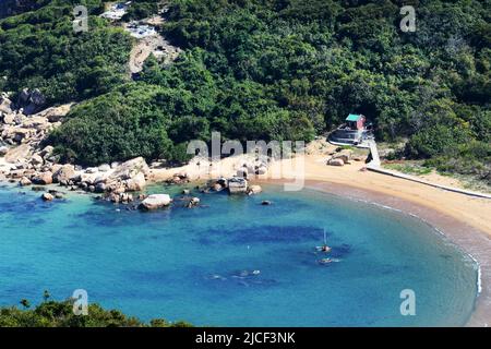 La belle plage de Shek Pai WAN sur l'île de Lamma à Hong Kong. Banque D'Images