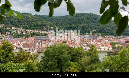 Heidelberg, Allemagne - 26 août 2021 : vue en grand angle sur la ville de Heidelberg. Format Panorama. Banque D'Images