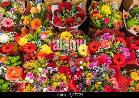 Angleterre, Londres, London Bridge train Station, Flower Shop Display Banque D'Images