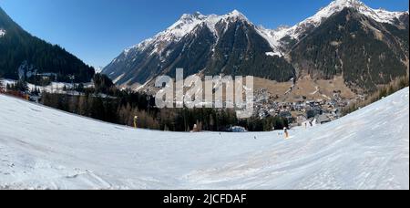 Station de ski Silvretta ski Arena Ischgl/Samnaun, vue panoramique de la piste de ski à Ischgl, Verwallgruppe, hiver, printemps, nature, Montagnes, ciel bleu, vallée de Paznaun, Ischgl, Tyrol, Autriche Banque D'Images