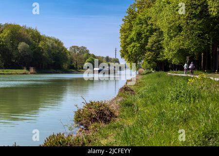 Allemagne, Senden (Westphalie), pays de l'Ouest, Westphalie, Rhénanie-du-Nord-Westphalie, NRW, canal Dortmund-EMS, paysage fluvial, cargo, transport intérieur Banque D'Images