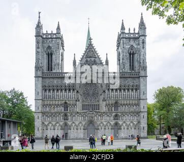 Norvège, Trøndelag, Trondheim, Cathédrale de Nidaros, façade ouest. Banque D'Images