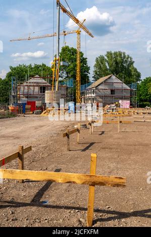 Chantier d'un nouveau domaine de logement avec 14 maisons unifamiliales occupées par le propriétaire, à Essen Katernberg, deux premiers bâtiments sont en coquille, la rema Banque D'Images