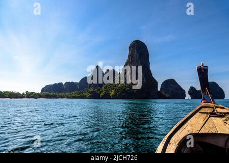 Rocky Mountain in the water, Ko rang NOK, Ao Phra Nang Beach, Ao Banque D'Images