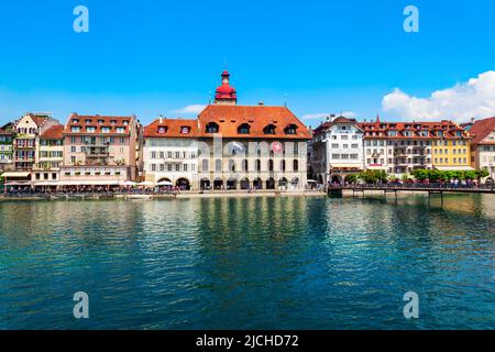 Reuss et Lucerne ou Zürich city centre view, Suisse centrale Banque D'Images