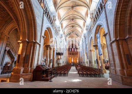 LAUSANNE, SUISSE - 19 JUILLET 2019 : Cathédrale notre Dame de Lausanne intérieur, une église située dans la ville de Lausanne dans le canton de Vaud Banque D'Images