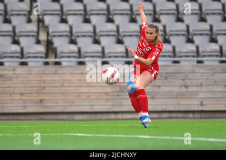 Eskilstuna, Suède. 13th juin 2022. Jenna Hellstrom (24 Orebro) dans le jeu de la Ligue suédoise OBOS Damaltsvenskan sur 13 juin 2022 entre Eskilstuna United DFF et KIF Orebro DFF à Tunavallen à Eskilstuna, Suède Peter Sonander/SPP crédit: SPP Sport photo de presse. /Alamy Live News Banque D'Images