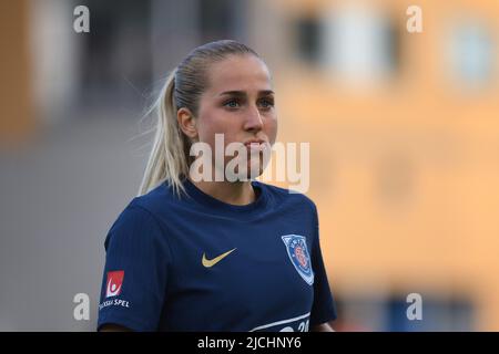 Eskilstuna, Suède. 13th juin 2022. Felicia Saving (6 Eskilstuna) pendant le match dans la Ligue suédoise OBOS Damallsvenskan sur 13 juin 2022 entre Eskilstuna United DFF et KIF Orebro DFF à Tunavallen Eskilstuna, Suède Peter Sonander/SPP crédit: SPP Sport Press photo. /Alamy Live News Banque D'Images