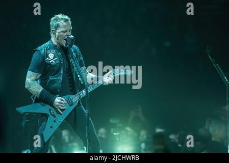 Herning, Danemark. 27th, mars 2018. Le groupe américain de métaux lourds Metalica joue un concert à Jyske Bank Boxen à Herning. Ici, le chanteur et guitariste James Hetfield est vu en direct sur scène. (Crédit photo: Gonzales photo - Sebastian Dammark). Banque D'Images