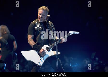 Herning, Danemark. 27th, mars 2018. Le groupe américain de métaux lourds Metalica joue un concert à Jyske Bank Boxen à Herning. Ici, le chanteur et guitariste James Hetfield est vu en direct sur scène. (Crédit photo: Gonzales photo - Sebastian Dammark). Banque D'Images