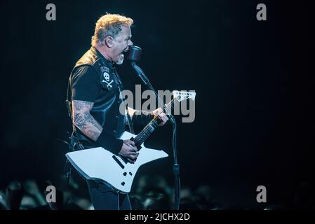 Herning, Danemark. 27th, mars 2018. Le groupe américain de métaux lourds Metalica joue un concert à Jyske Bank Boxen à Herning. Ici, le chanteur et guitariste James Hetfield est vu en direct sur scène. (Crédit photo: Gonzales photo - Sebastian Dammark). Banque D'Images