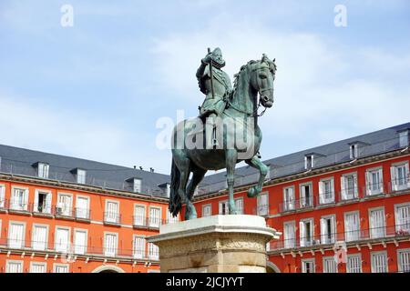 Statue du roi Philippe III sur la Plaza Mayor, Madrid Espagne Banque D'Images