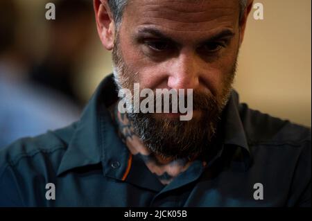 Washington, DC, Etats-Unis, 13 juin 2022. Michael Fanone, officier de police à la retraite de la région métropolitaine de Washington, participe au comité spécial de la Chambre des États-Unis pour enquêter sur l'attaque de 6 janvier contre l'audience du Capitole sur la colline du Capitole à Washington, DC sur 13 juin 2022. Photo de Rod Lamkey/CNP/ABACAPRESS.COM Banque D'Images