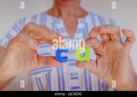 Le concept de l'utilisation du calcium pour renforcer les os dans l'arthrite et la neurologie Banque D'Images