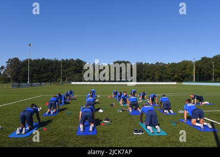 Westerlo, Belgique. 14th juin 2022. Joueurs de Westerlo photographiés avant une session d'entraînement en prévision de la saison 2022-2023, de l'équipe belge de football de première division KVC Westerlo, mardi 14 juin 2022 à Bruges. BELGA PHOTO LUC CLAESSEN crédit: Belga News Agency/Alay Live News Banque D'Images