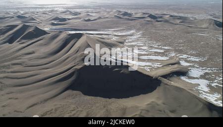 Le hami de Xinjiang neige sur le chant Banque D'Images