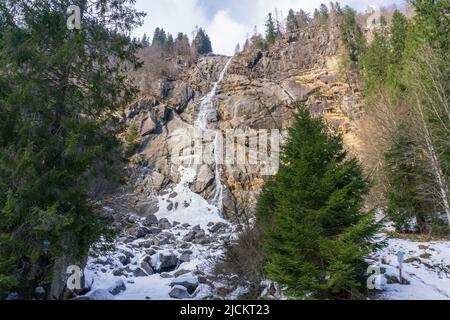 Parc national Adamello Brenta, vallée du Val di Genova, cascade de Nardis, Carisolo, Trentin-Haut-Adige, Italie, Europe Banque D'Images