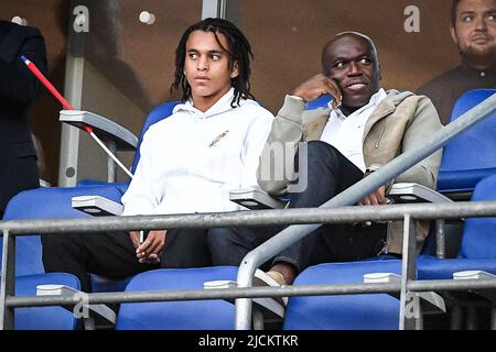 Paris, France - 13/06/2022, Wilfrid (Wilfried) et Ethan MBAPPE lors de la Ligue des Nations de l'UEFA, Ligue A - match de football du Groupe 1 entre la France et la Croatie sur 13 juin 2022 au Stade de France à Saint-Denis près de Paris, France - photo Matthieu Mirville / DPPI Banque D'Images