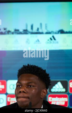 Madrid. Espagne. 20220614, Aurélien Tchouameni assiste à la conférence de presse en tant que nouveau joueur du Real Madrid dans les installations de formation du Real Madrid Valdebebas sur 14 juin 2022 à Madrid, Espagne Banque D'Images
